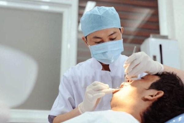 Lựa chọn nha khoa không uy tín