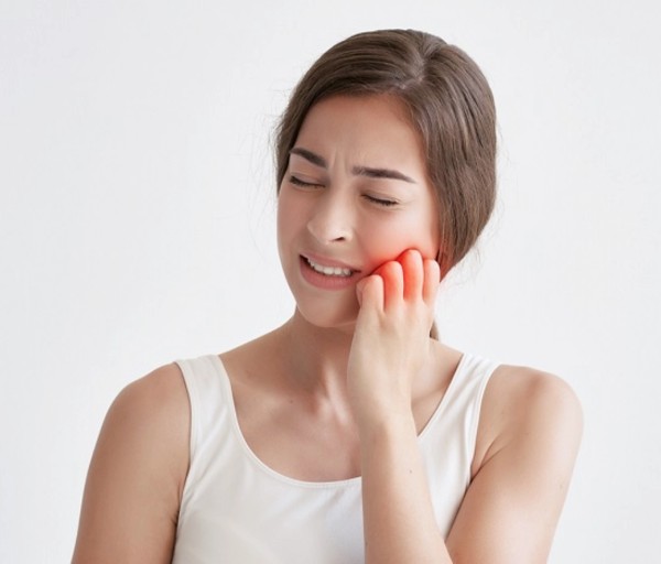 Bọc răng sứ bị ê buốt