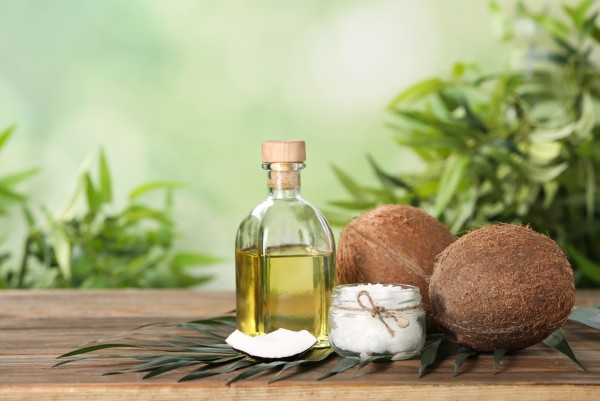 Súc miệng bằng dầu dừa
