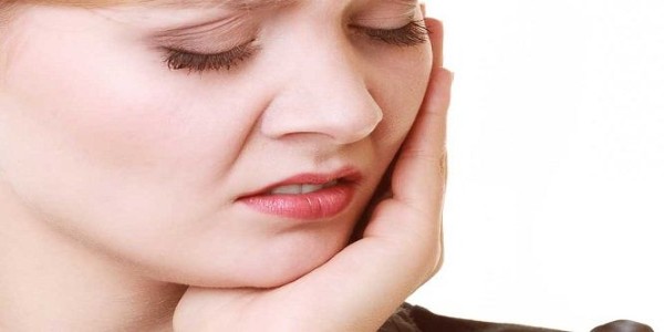 Vấn đề sức khỏe liên quan đến răng nanh