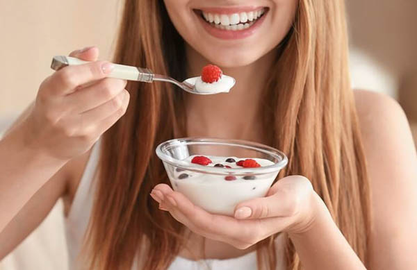 Cạo vôi răng bao lâu thì ăn được?