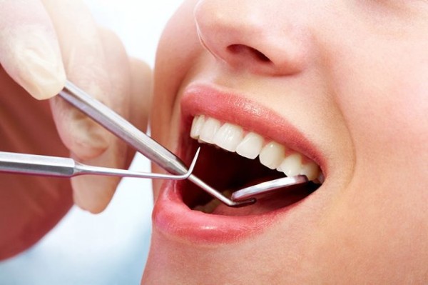 Các câu hỏi liên quan đến vấn đề bao lâu lấy cao răng 1 lần