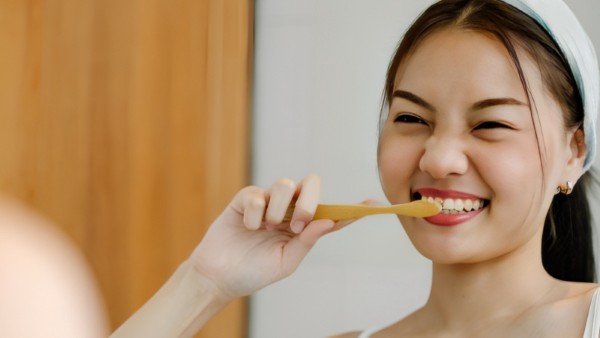 Đối tượng nên và không nên dùng bột tẩy trắng răng