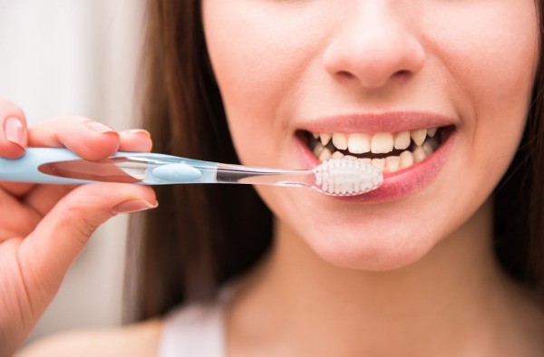 Cách xử lý nếu lỡ ăn/uống thực phẩm bám màu