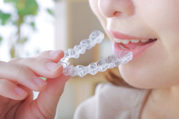 Hướng dẫn cách sử dụng dụng cụ chống nghiến răng đúng cách