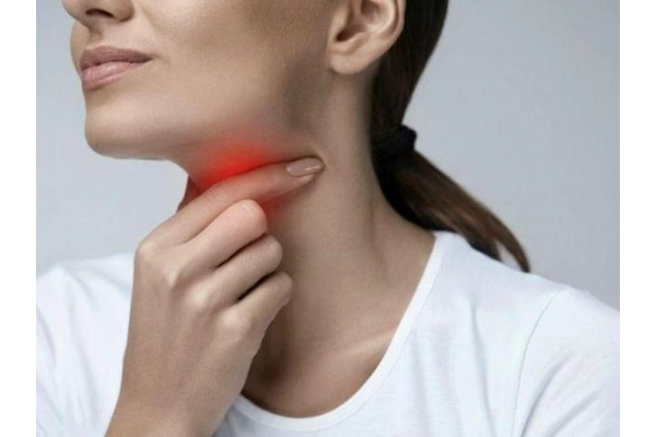 Đau họng là gì?