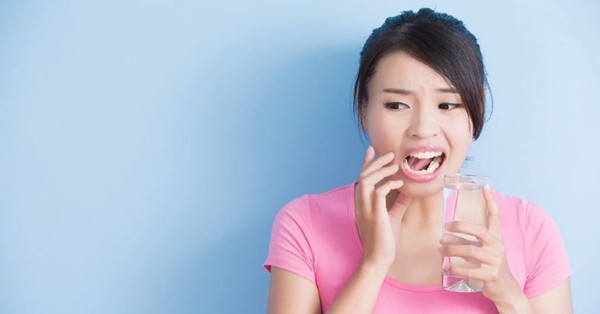 Các triệu chứng răng bị ê buốt phổ biến dễ nhận biết