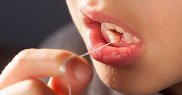 Có nên nhổ răng sữa khi chưa lung lay? Lời khuyên từ nha sĩ 4 Những rủi ro khi nhổ răng sữa không đúng cách