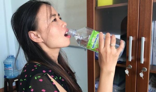 7+ Cách trị nhức răng ban đêm tại nhà hiệu quả tức thì 5 Súc miệng bằng nước muối sinh lý ấm cách trị nhức răng ban đêm hiệu quả