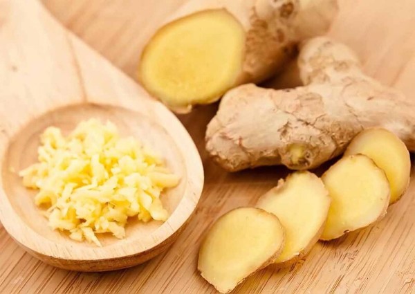 8 Cách chữa viêm nha chu răng tại nhà hiệu quả & dễ làm 6 Sử dụng gừng tươi giúp giảm viêm và đau nhức